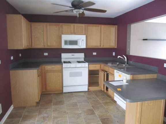 5th image of 843 Symphony Dr
