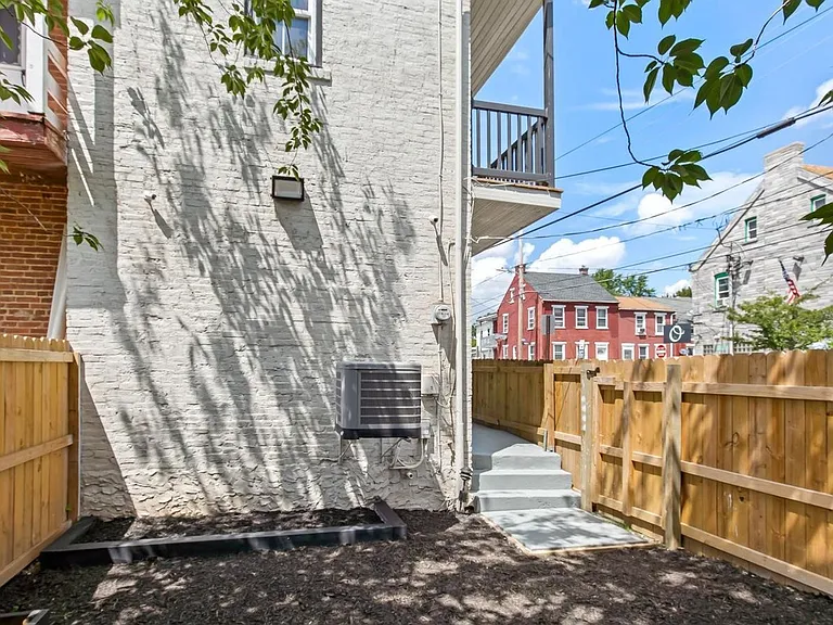 802 High St — Photo 17