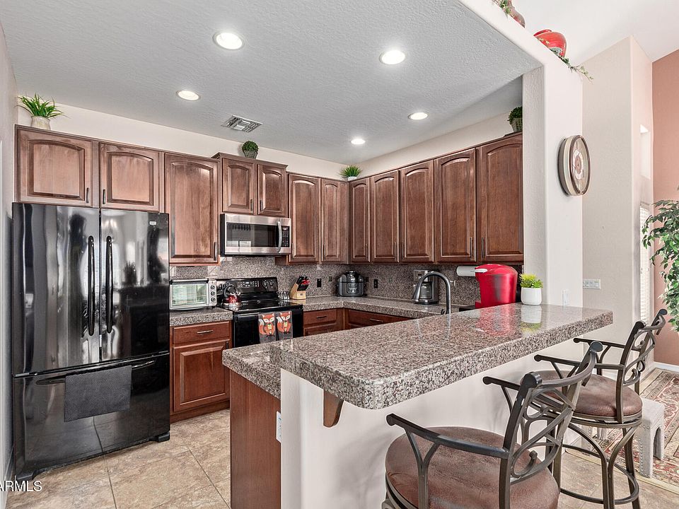 1st image of 1577 E LAUREL Drive