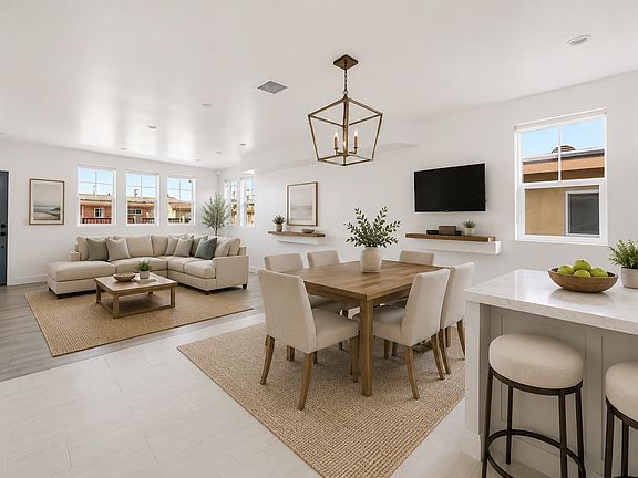 3rd image of 10538 La Reina Ave #2