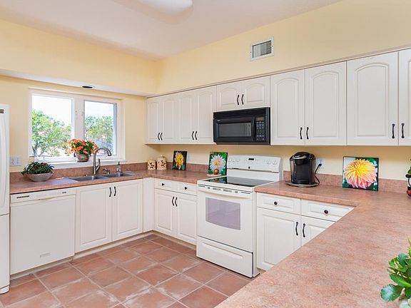 3rd image of 5030 Harmony Cir Unit 21