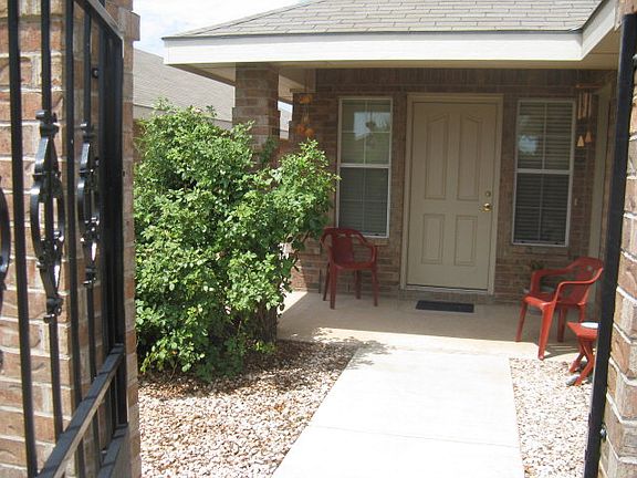 2nd image of 5425 Wimberley St