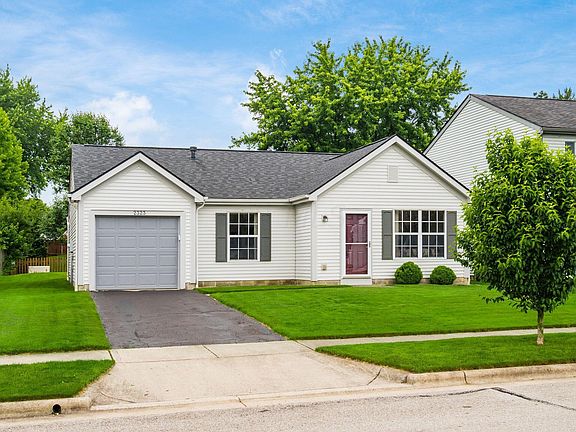 2nd image of 2323 Breeze Hill Dr