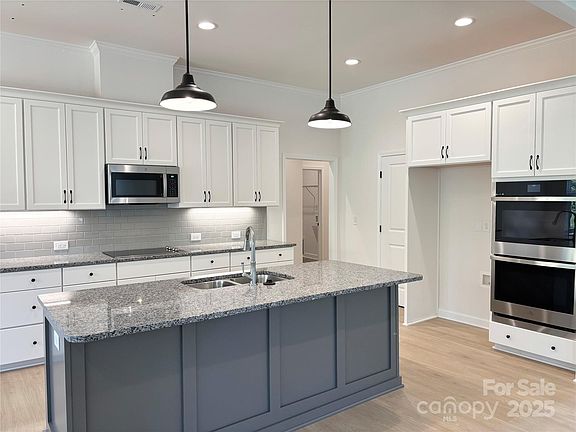 7th image of this home