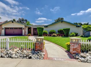 2260 N Villa Maria Rd, Claremont, CA 91711