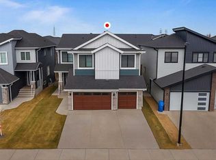 18 S South Shore Rd, Chestermere, AB T1X 2Y4