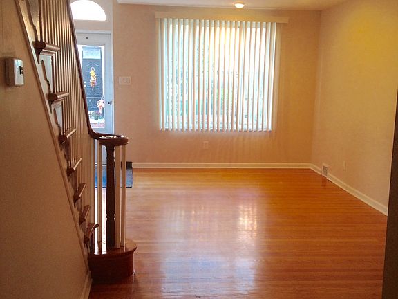 3rd image of 2530 S Jessup St