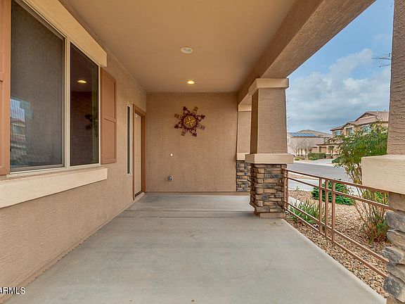 3rd image of 40029 W Novak Ln