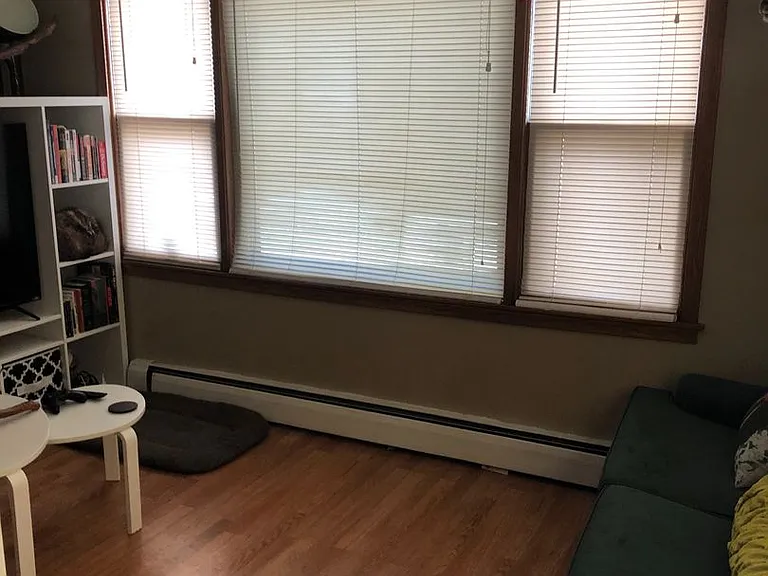 3049 Grand St NE — Photo 8