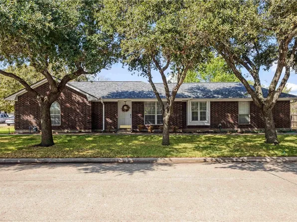 4021 Windswept Dr, College Station, TX 77845