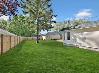 141 Busch Ave, Center City, MN 55012