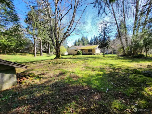 332 Shuwah Road, Forks, WA 98331