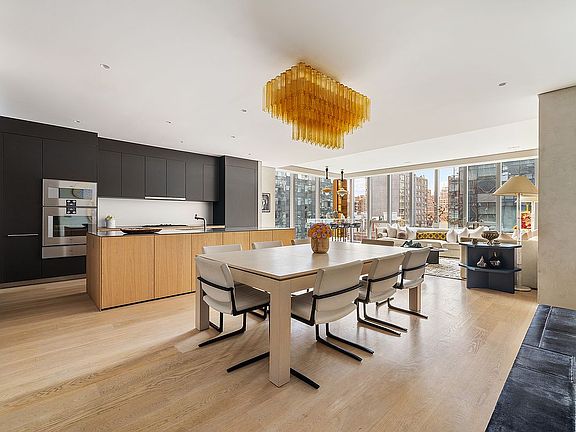 3rd image of 515 W 29th St APT 6S