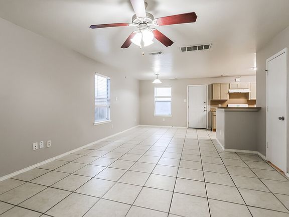 4th image of 21243 Linden House Ct