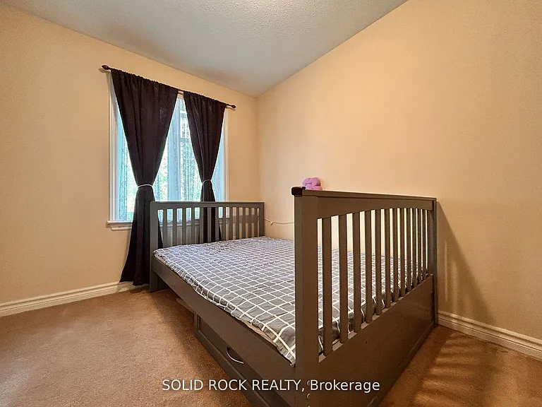 66 Madelon Dr — Photo 20