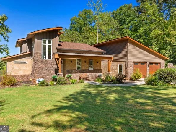 111 N Hogan Dr, Westminster, SC 29693