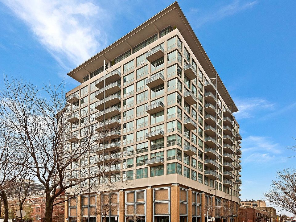 1st image of 125 E 13th St Unit 1005
