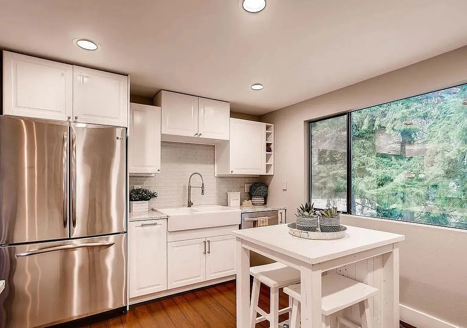 Beautifully Updated Edmonds Home with Spacious Fenced Backyard — Photo 4