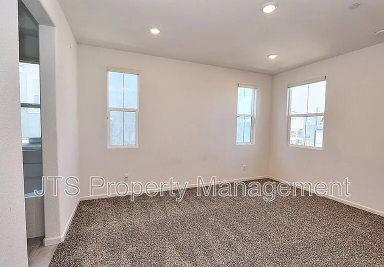 3217 Sunny Gate Ln — Photo 60