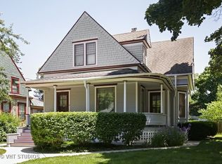 721 N Spring St, Elgin, IL 60120