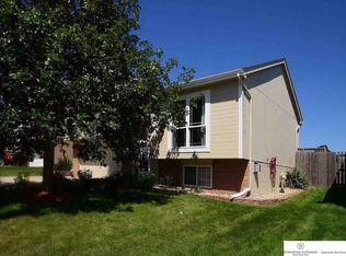 17020 Sprague St, Omaha, NE 68116