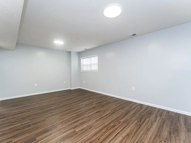 2383 Laconia Ct — Photo 27