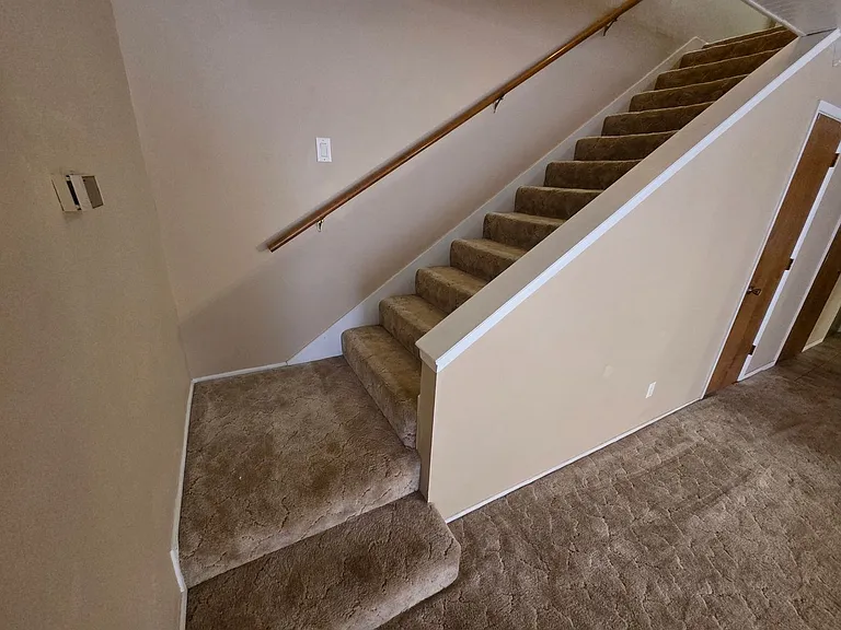 721 Laurelwood Dr #C — Photo 8