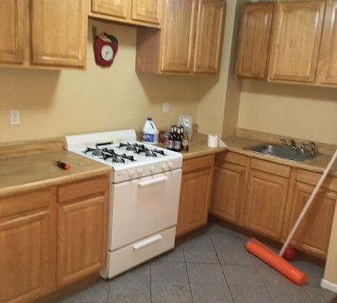 3rd image of 1159 Leland Ave