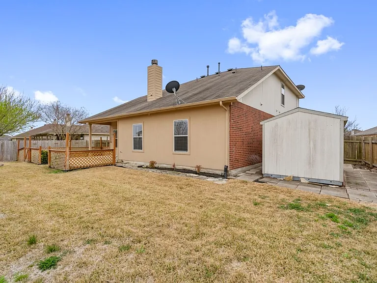 652 Dark Horse Ln — Photo 35