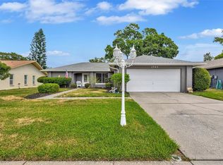 1743 Macdonnell Dr, Palm Harbor, FL 34684