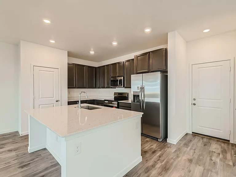 637 Acorn Pl — Photo 6