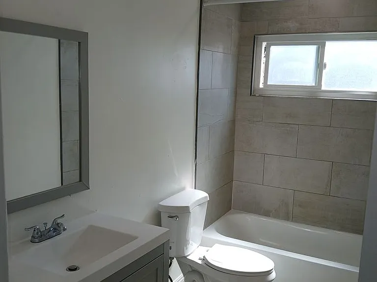 5532 Harold Way — Photo 9