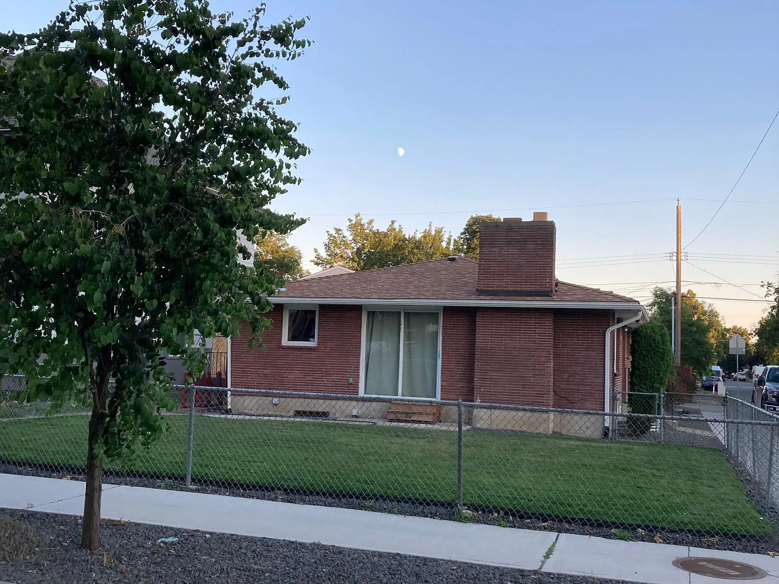 3 bed, 1614 sqft, $1,900 — Photo 3