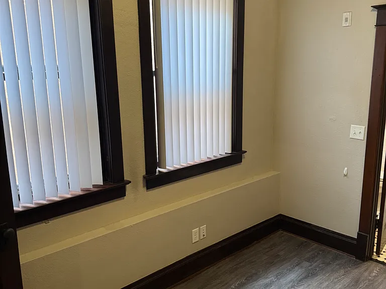 223 N Main St — Photo 9