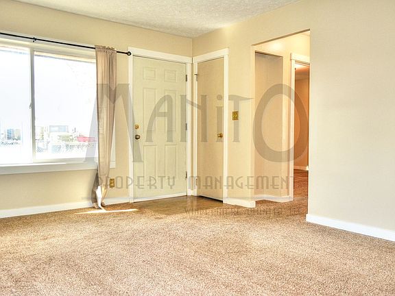 2nd image of 1115 S Easy St