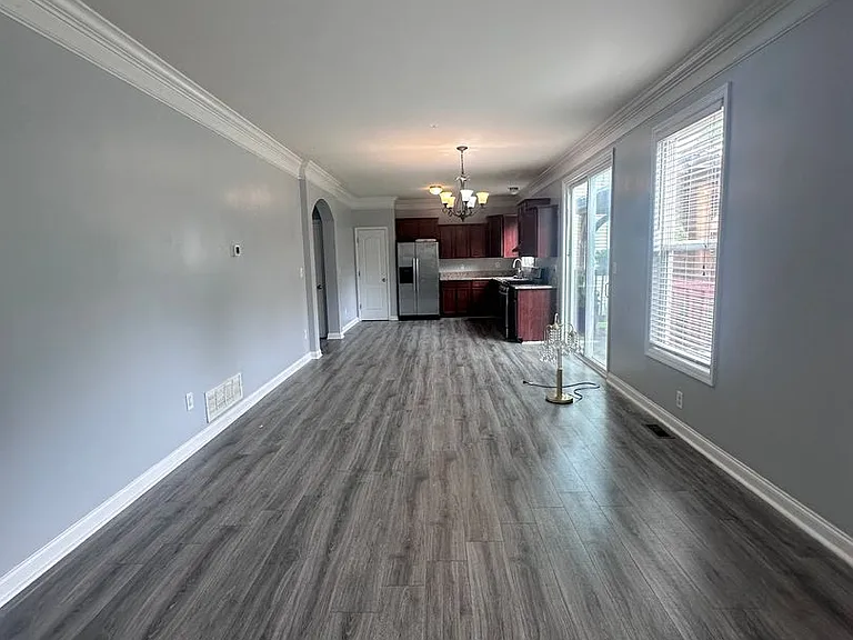 5519 Bannon Crossings Dr — Photo 9
