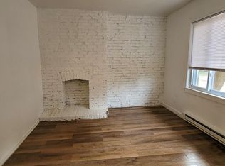 810 Coal St APT 1, Pittsburgh, PA 15221