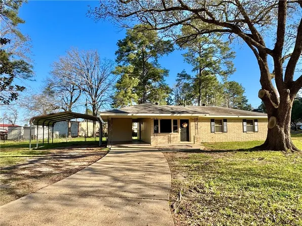 106 Arlington Dr, Pineville, LA 71360