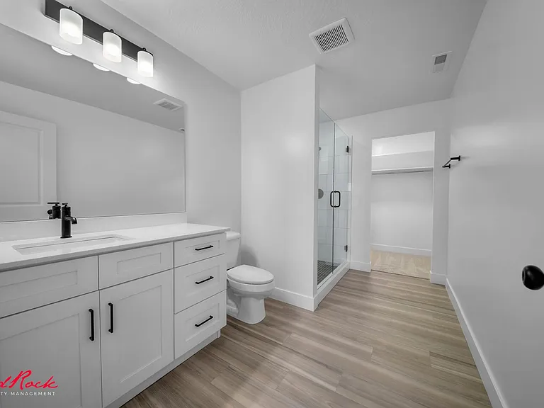 1037 E Malibu Ln — Photo 23