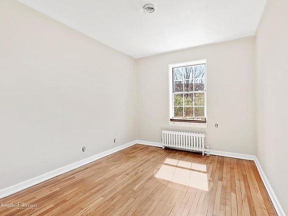 5th image of 54-17 31st Ave APT 2J