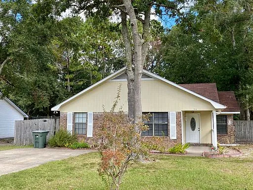 514 Elm St