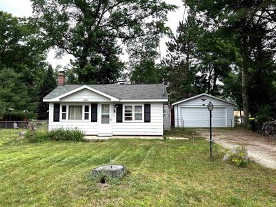 10407 E Madison Rd, Saint Helen, MI, 48656