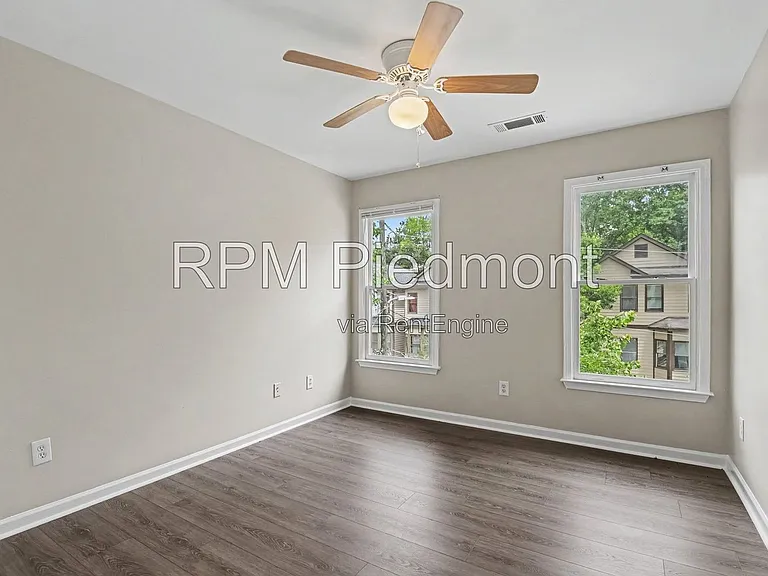 740 Prince Pl NW — Photo 19