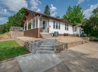 504 4th St NW, Mandan, ND 58554