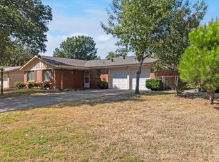 1353 Harrison Ln, Hurst, TX 76053