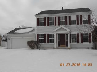 7371 Fairmont Ln, Rockford, IL 61107