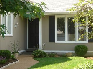 726 Turtle Cv, Ballwin, MO 63011