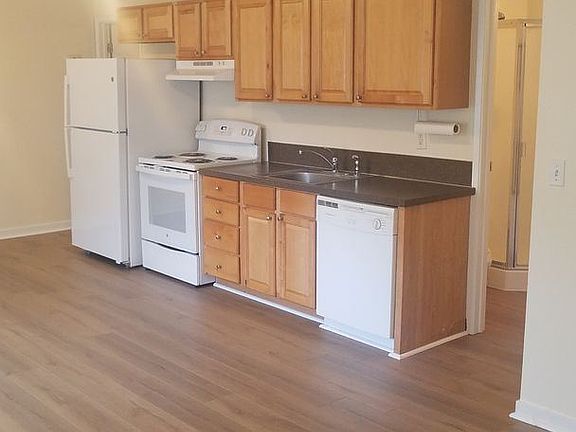 2nd image of 3405 22nd Ave W #3938556