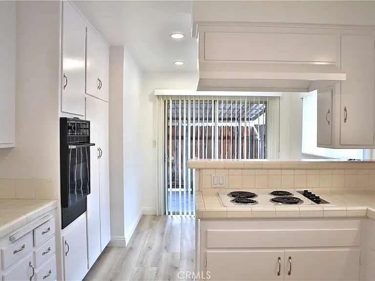 809 Fairview Ave #7 — Photo 5