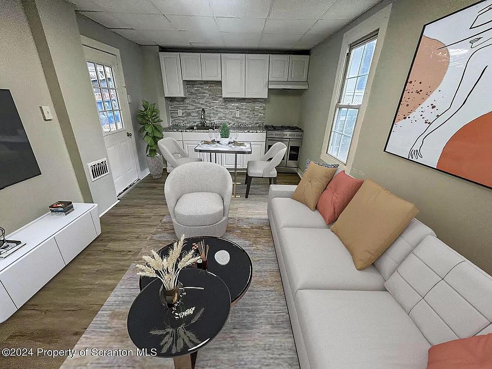 1st image of 303 N Bromley Ave